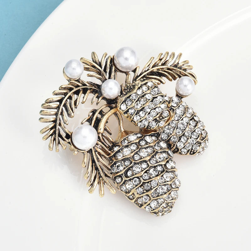 the PINECONE - Brooches Christmas New Year Lucky Plants Party Office Brooch Pins Gifts