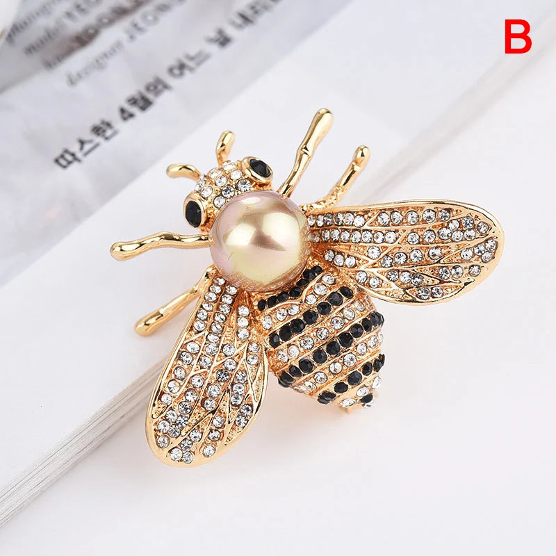 the LOVE BUGS - 26 Styles Animal Bee Ladybird Ants Bird Snails Brooches Insect Brooch Pin Jewelry Banquet Christmas Gifts Accessories Jewelry