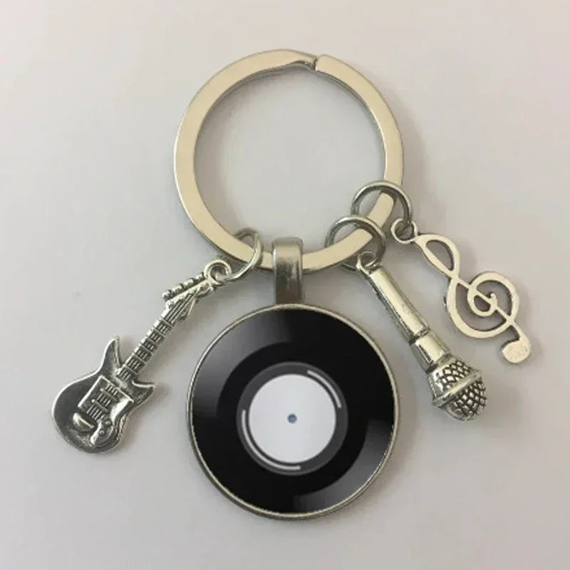 the GRAMMY KEYCHAIN - Creative Gramophone Music Keychain Ring Creative Charm Music Retro Vinyl Keychain Vinyl Record Picture Musician Accessories Gift