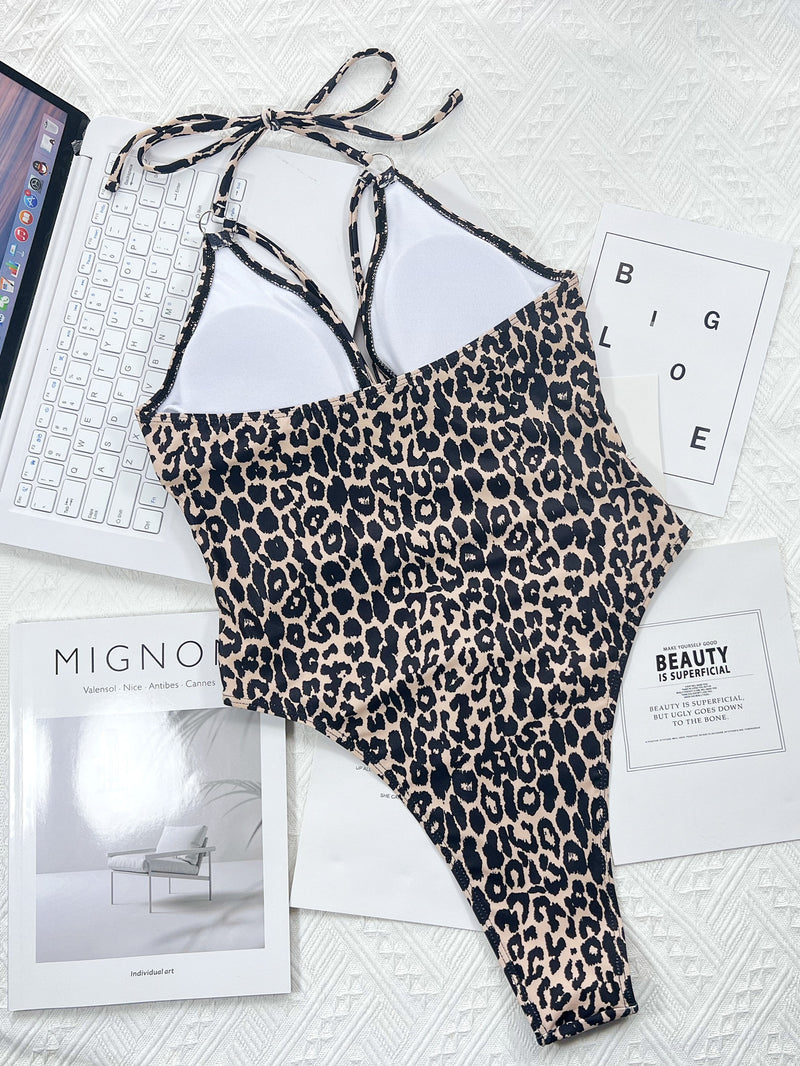 the LEOPARD - Women One Piece Leopard Swimsuit